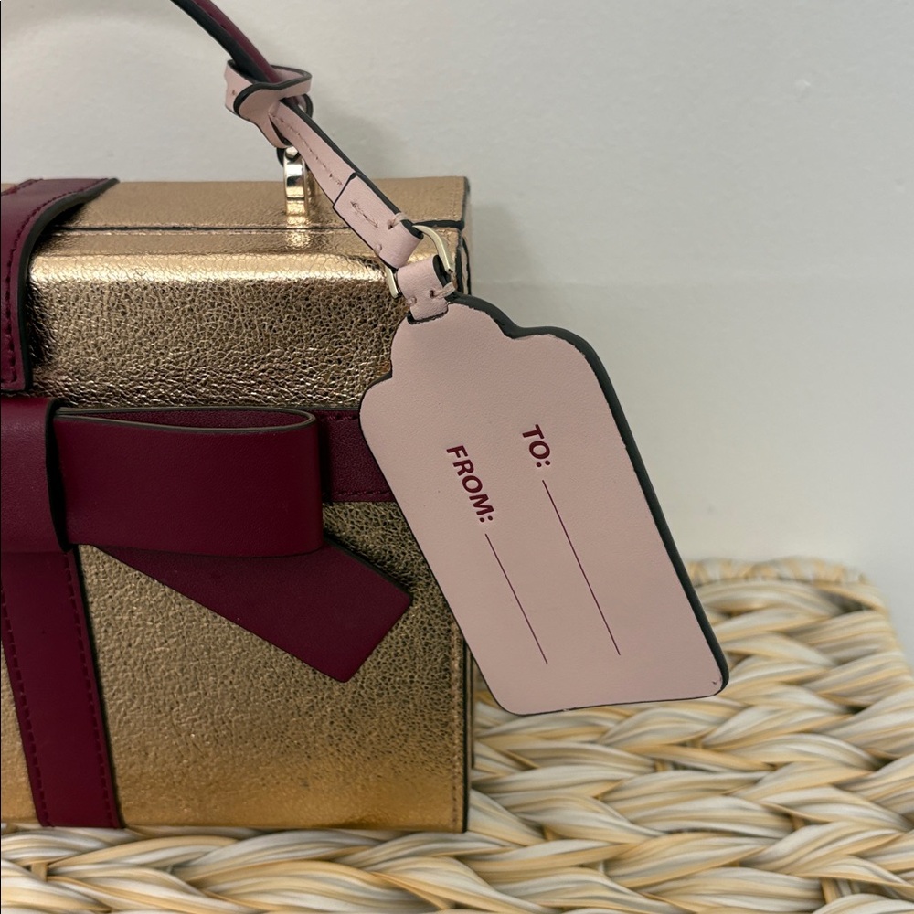 Kate Spade Wrapping Party Gift Box Crossbody - Picture 3 of 7